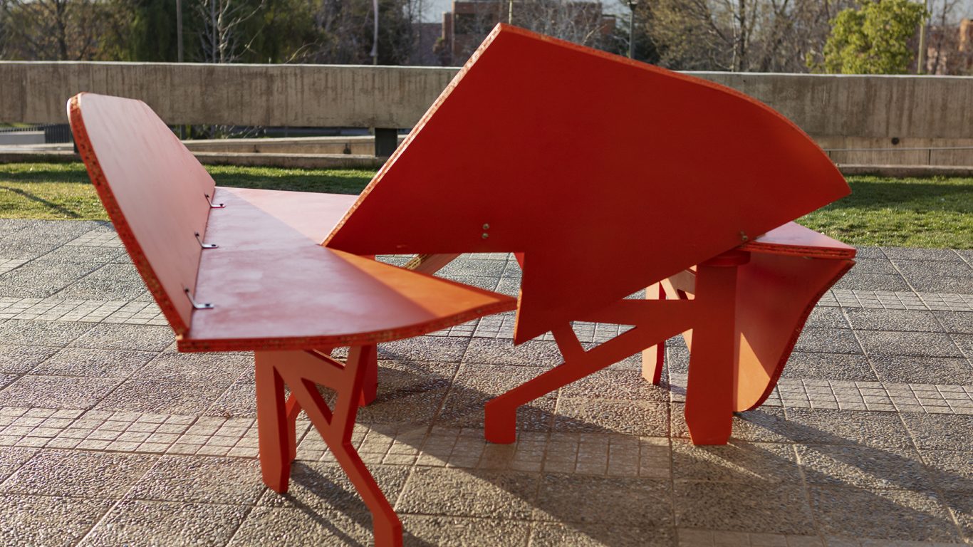 Estudiantes de HEAD-Genève y de Diseño UDD crearon nuevas versiones de ...